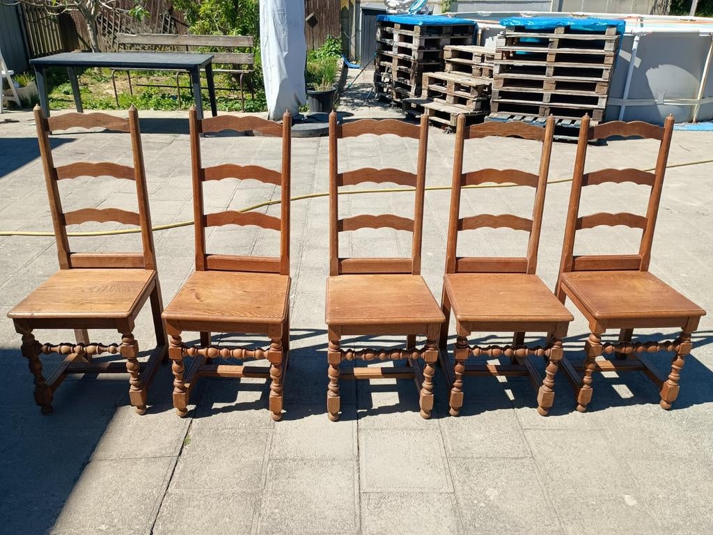 Houten stoelen, Hout