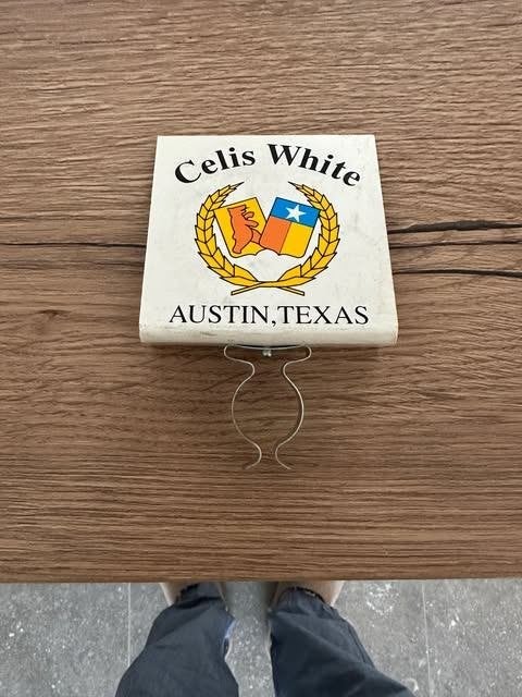 robinet celis blanc publicitaire PVC Austin Texas, Enlèvement ou Envoi, Utilisé, Panneau, Plaque ou Plaquette publicitaire, Autres marques