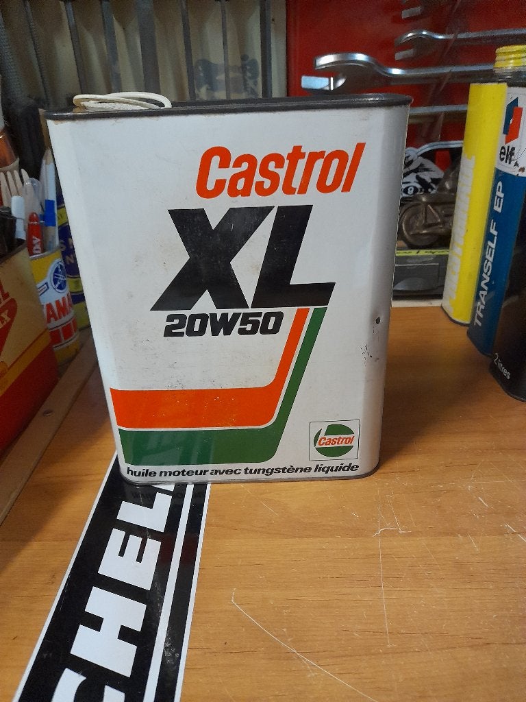 ancien bidon huile castrol xl 20w50 tungstene, Collections, Enlèvement ou Envoi, Utilisé, Autres types