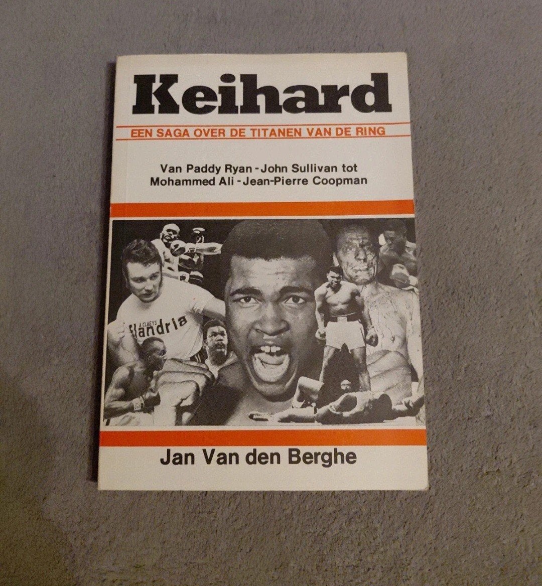 boek Keihard een saga over de titanen van de ring, Boeken, Ophalen of Verzenden