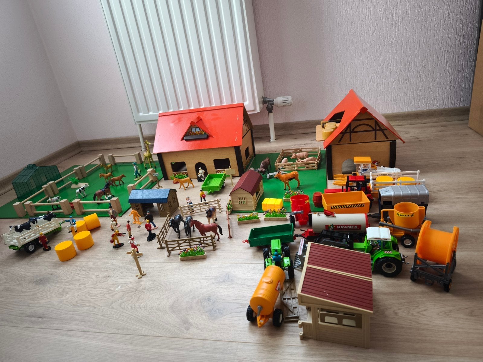 speelgoedboerderijset met diverse gebouwen, voertuigen, dier, Kinderen en Baby's, Ophalen, Zo goed als nieuw