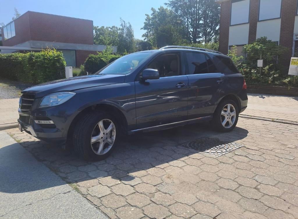 Mercedes ML 250, Autos, Mercedes-Benz, Cuir, Achat, Beige, Automatique