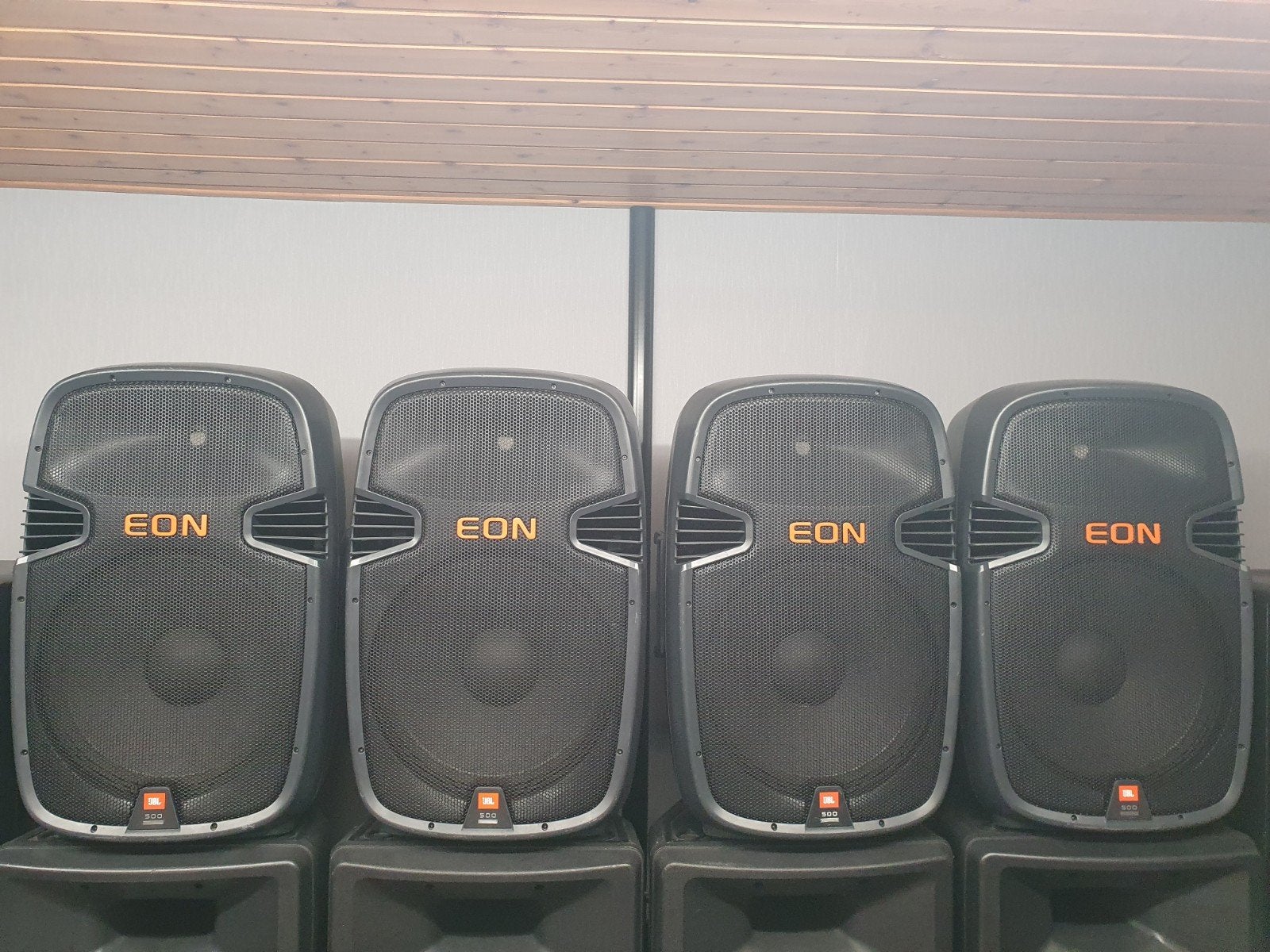 Haut-parleurs de sonorisation JBL EON 515, Enlèvement, JBL