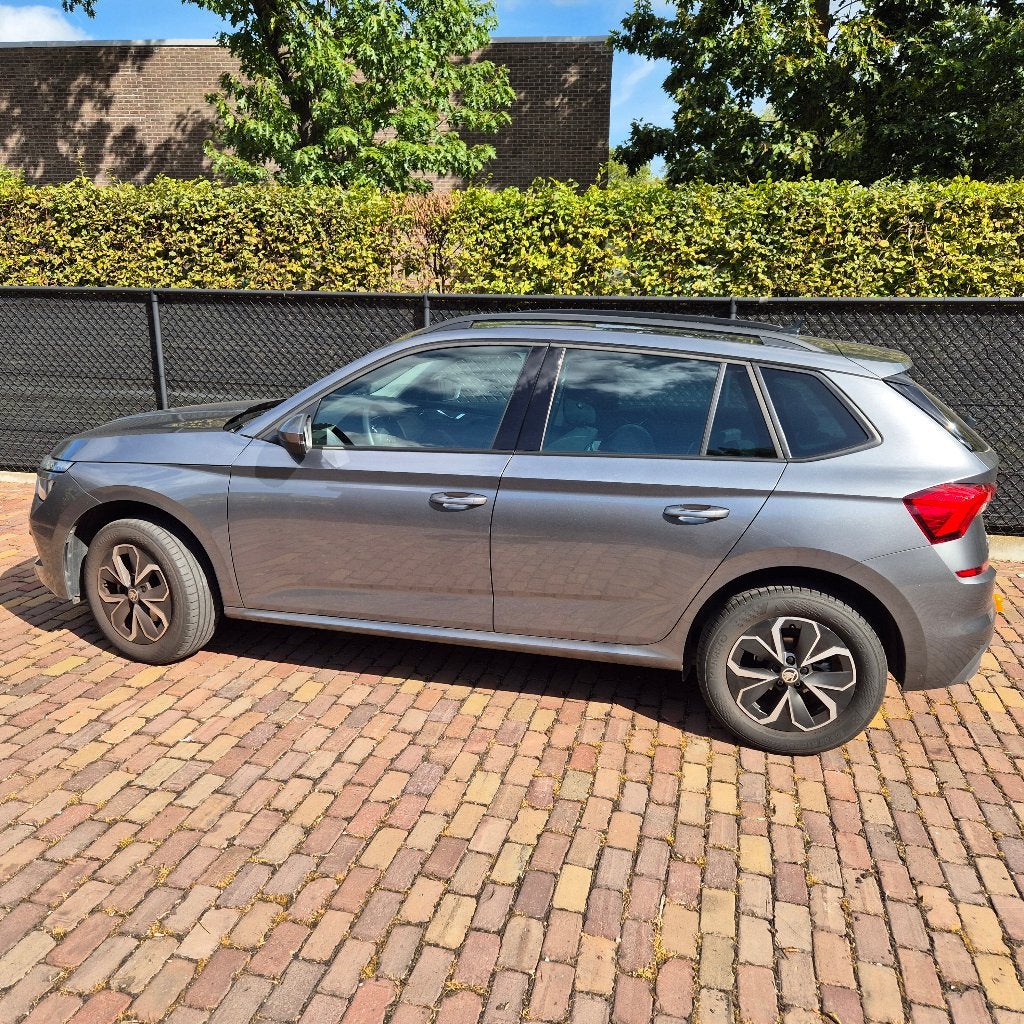 Skoda Kamiq benzine 2024, Autos, Argent ou Gris, Achat, Euro 6, Entretenue par le concessionnaire