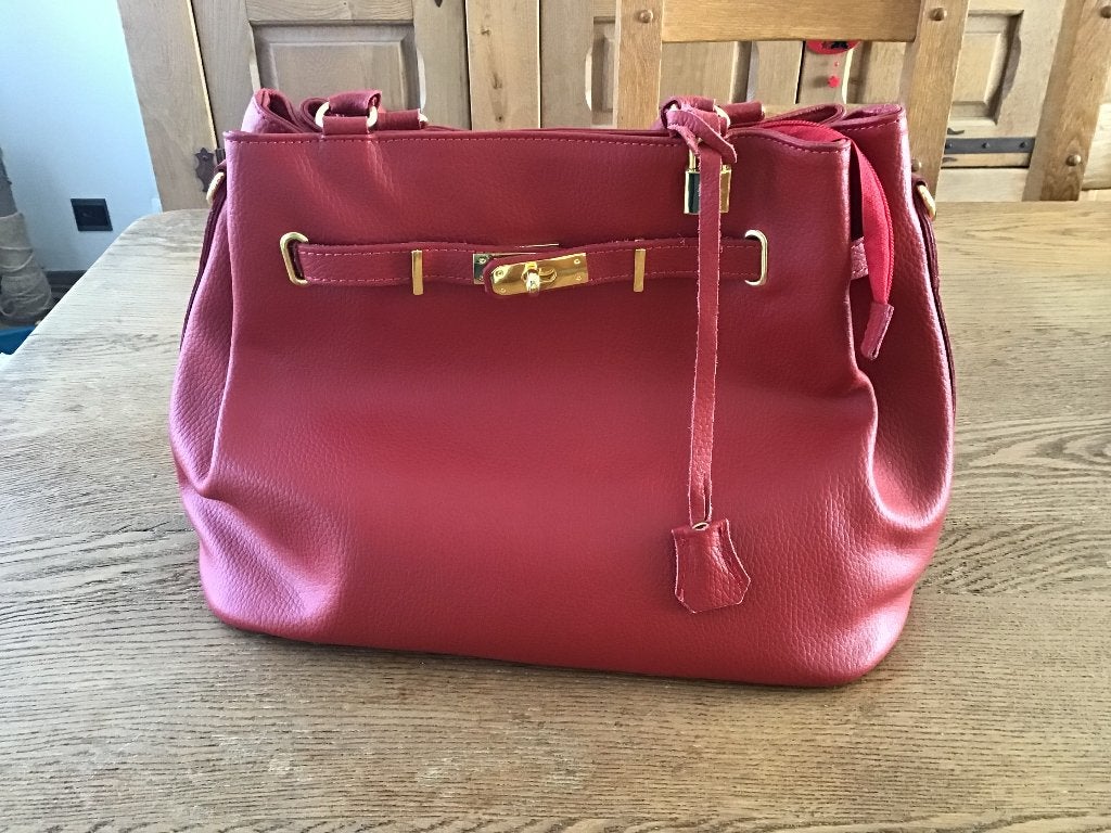 Sac à main cuir italien- rouge, Bijoux, Sacs & Beauté, Sacs | Sacs Femme, Enlèvement, Comme neuf, Rouge, Sac à main