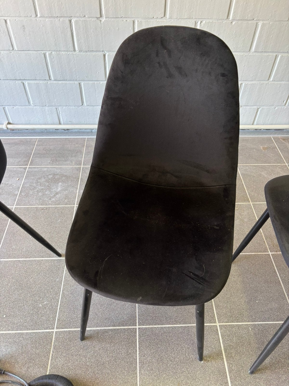 4 zwarte stoelen, Comme neuf, Enlèvement, Quatre, Tissus