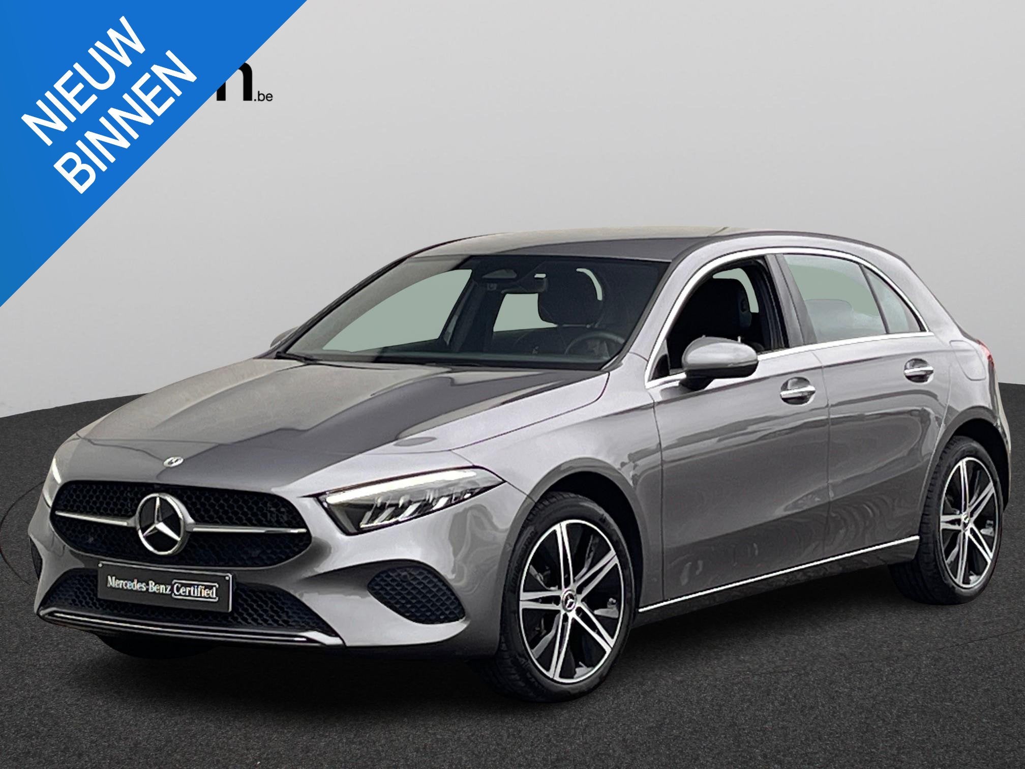 Mercedes-Benz A-Klasse 250 e LuxLine met trekhaak, Auto's, Stof, Gebruikt, Zwart, 16 kWh