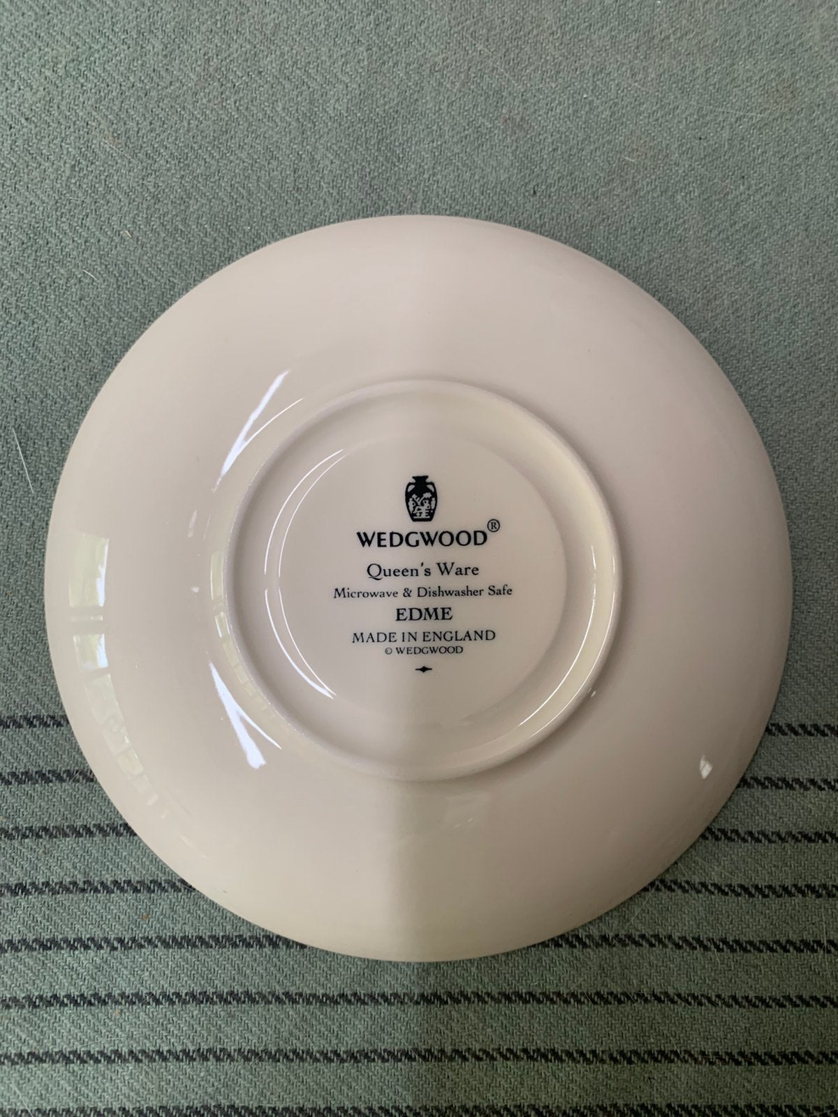 Wedgewood borden en koffiekan, Ophalen, Zo goed als nieuw, Wedgwood, Bord(en)