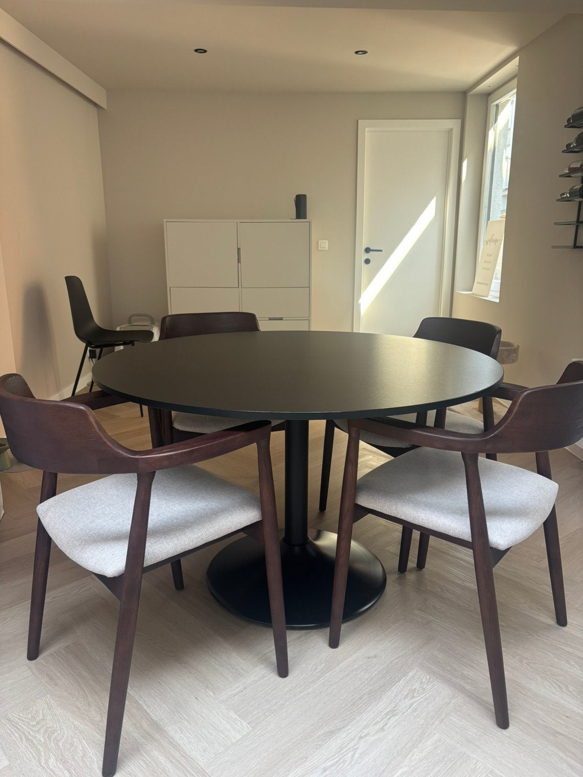 Ronde zwarte eettafel 120 cm, Quatre personnes, Rond, 100 à 150 cm, Enlèvement