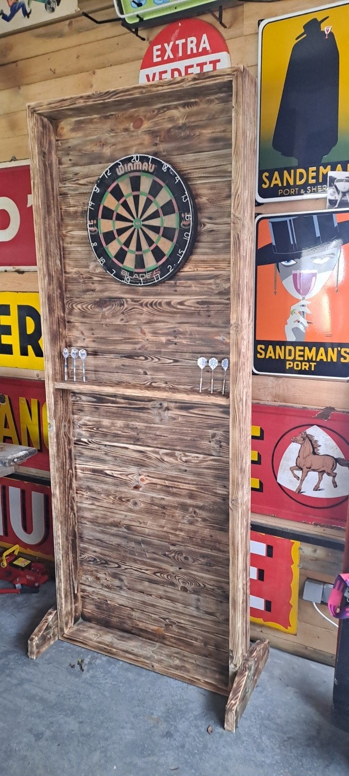 darts kast in gebrand grenen hout, Sport en Fitness, Ophalen, Nieuw, Pijlen