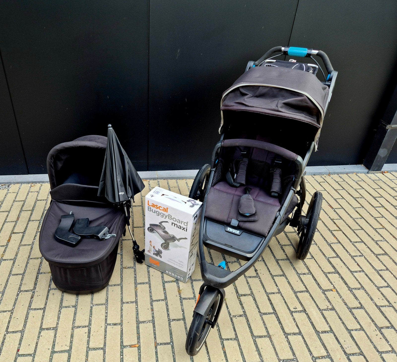 Thule Urban Glide 2 met draagmand – complete set, Ophalen, Maxi-Cosi, Luchtbanden