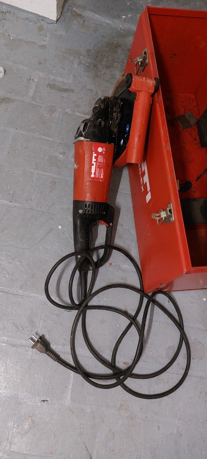 Slijpmachine merk hilti, Bricolage & Construction, Outillage | Soudeuses, Enlèvement