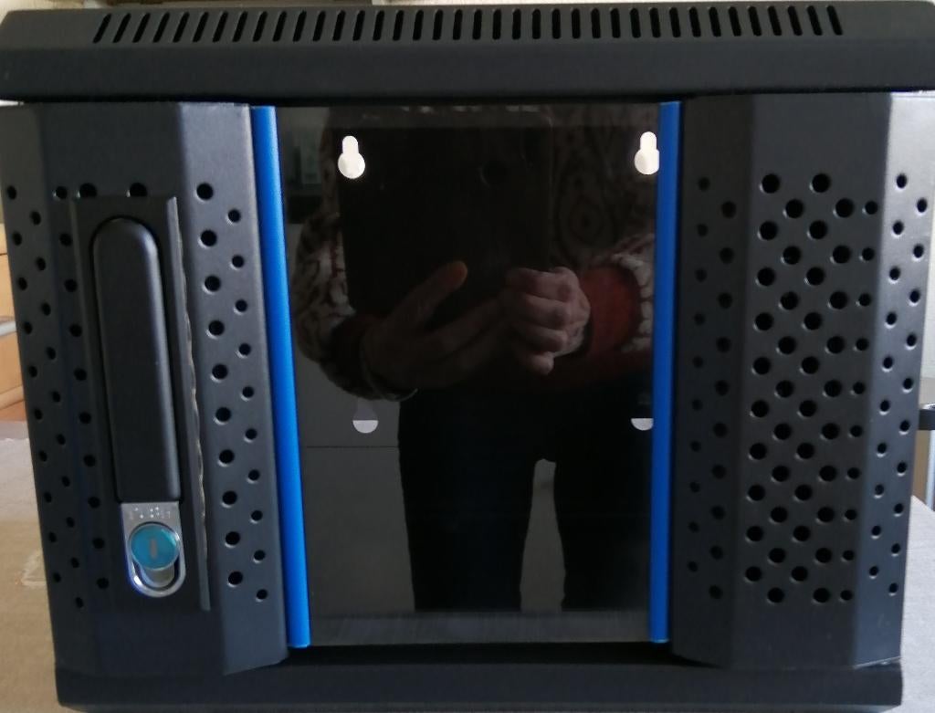 Patchkast met glazendeur nieuw nooit gebruikt, Computers en Software, Ophalen, Nieuw