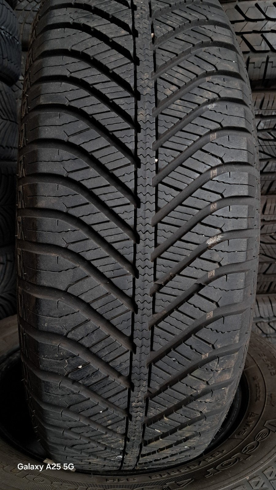 1956515 195/65/15 195/65r15 M+S Goodyear, Enlèvement