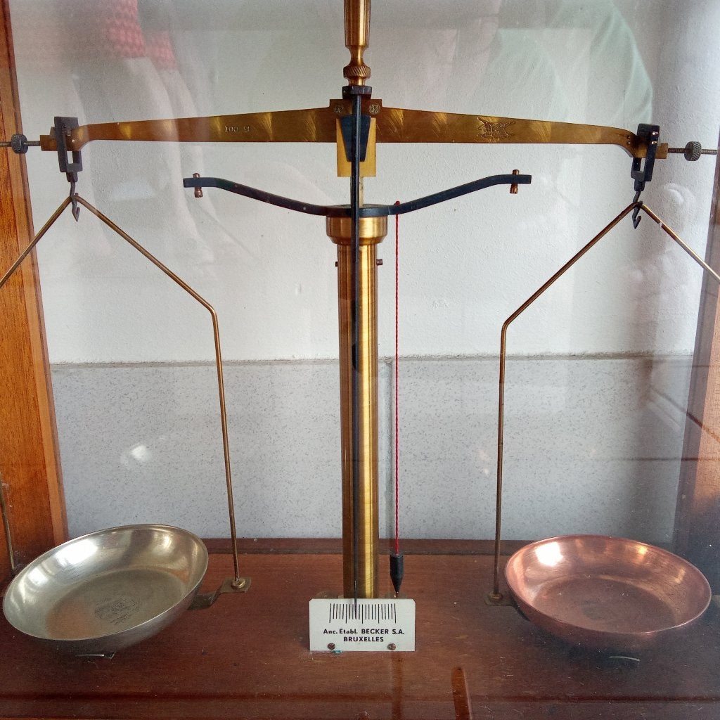 APOTHEKERSWEEGSCHAAL, Ophalen