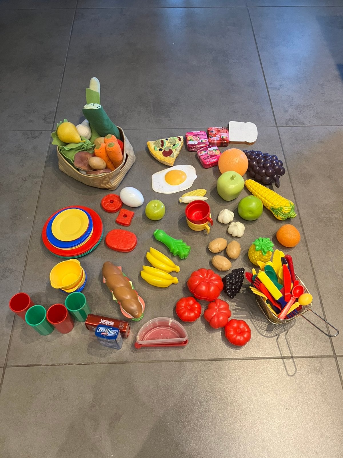 Ikea groenten en fruit + bestek + bordjes + …, Enlèvement ou Envoi, Comme neuf