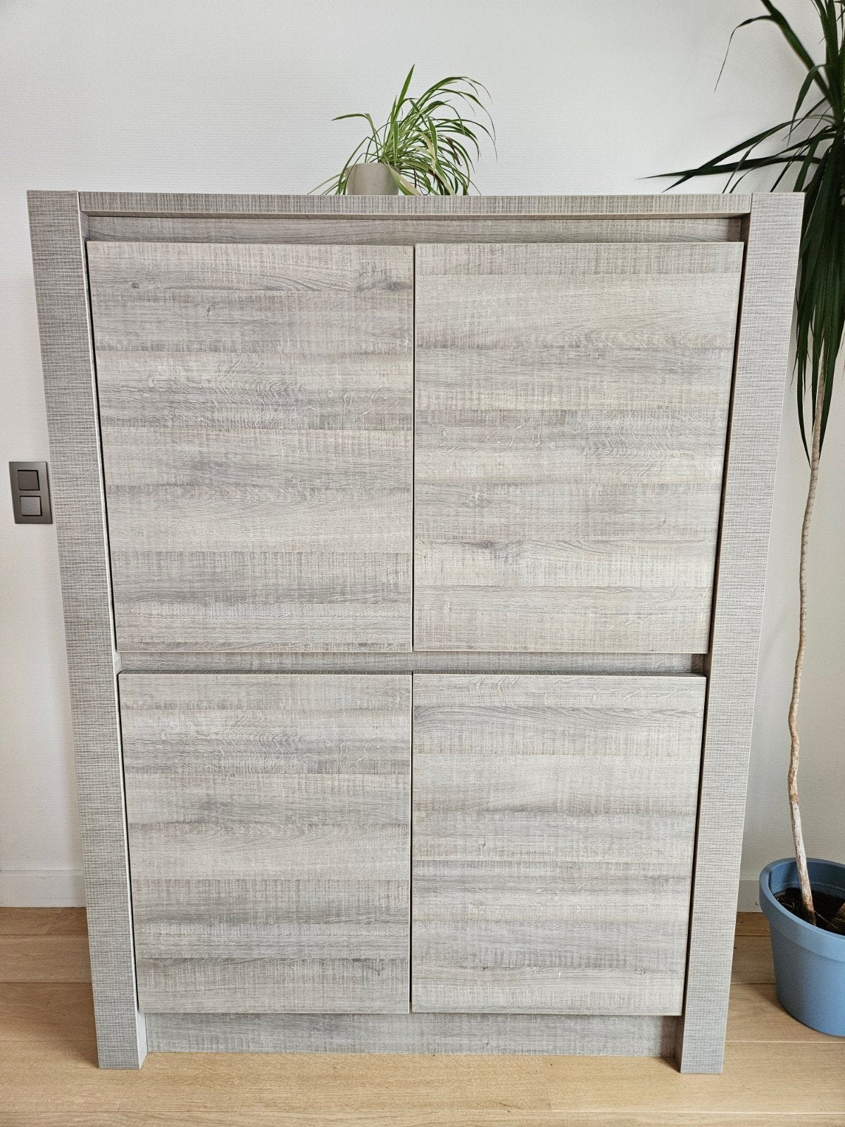 Moderne opbergkast in grijze eikenlook, Huis en Inrichting, Ophalen, Gebruikt