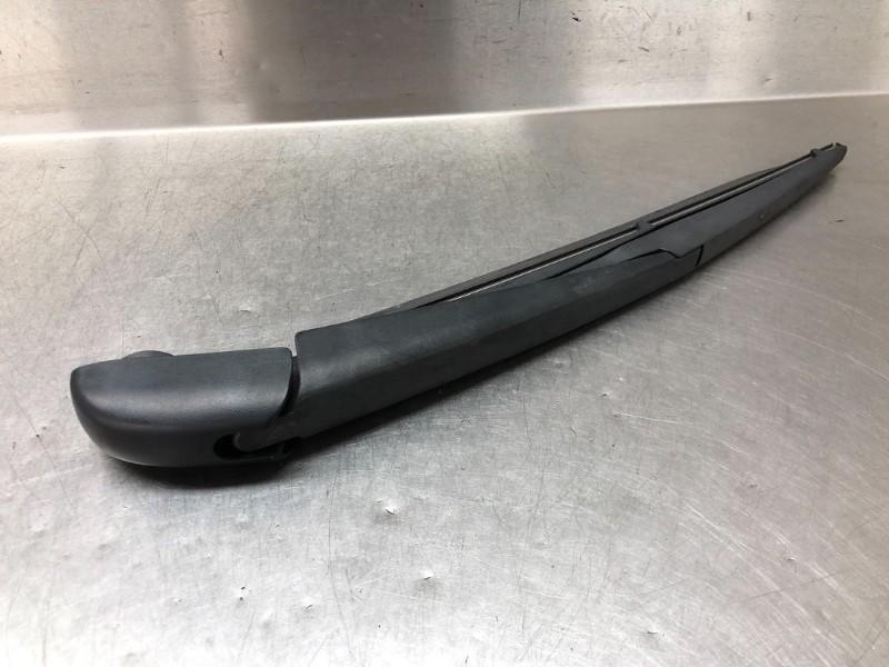 ESSUIE-GLACE BRAS ARRIÈRE VITRE Suzuki Baleno (EW / FW), Autos : Pièces & Accessoires, Vitres & Accessoires, Suzuki, Utilisé