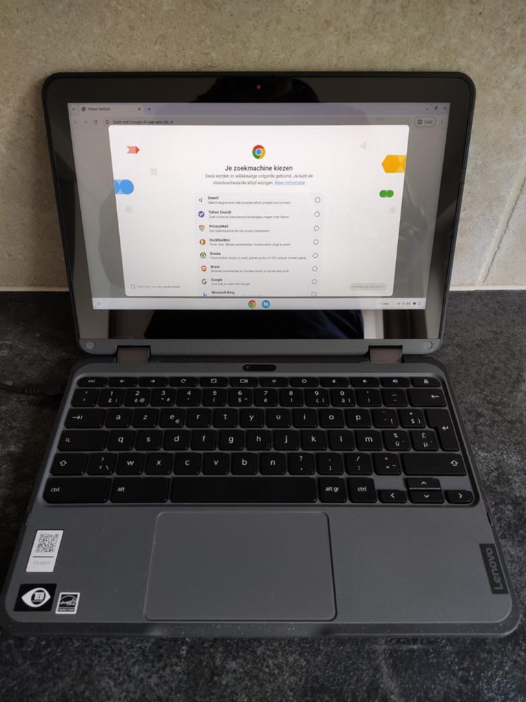 Lenovo 300e Chromebook, Computers en Software, Chromebooks, 4 GB of minder, Touchscreen, Ophalen of Verzenden, Zo goed als nieuw