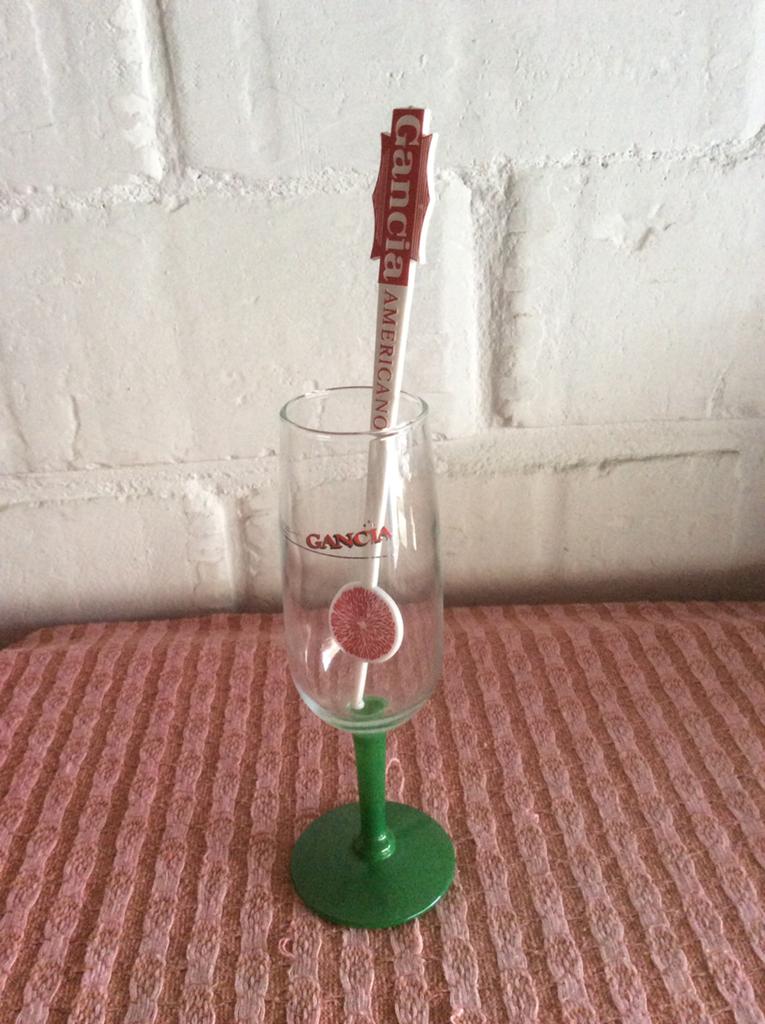 Gancia avec agitateur adapté, Collections, Enlèvement, Comme neuf, Verres et Verres à shot