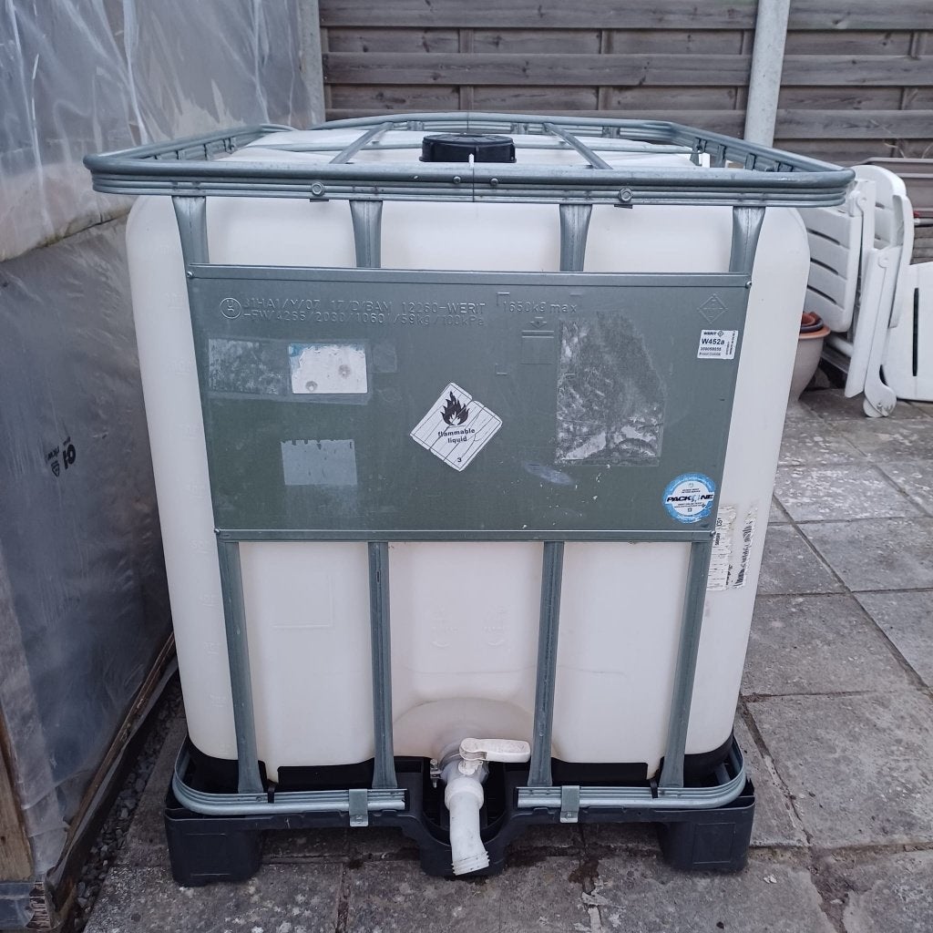IBC container 1000L, Tuin en Terras, Regentonnen, Ophalen, Gebruikt, Met kraantje, 150 liter of meer
