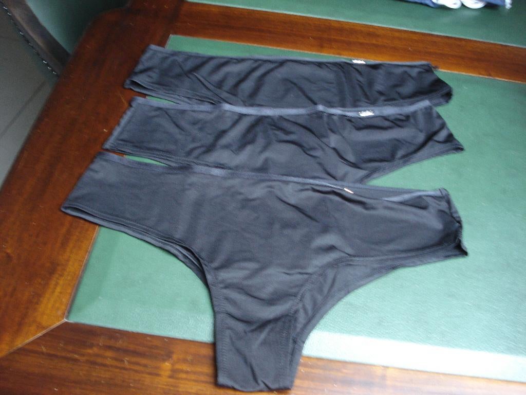 Set: 3 Hunkemöller slips, dames/meisjes. mt M, Hunkemöller, Enlèvement ou Envoi, Noir, Slip