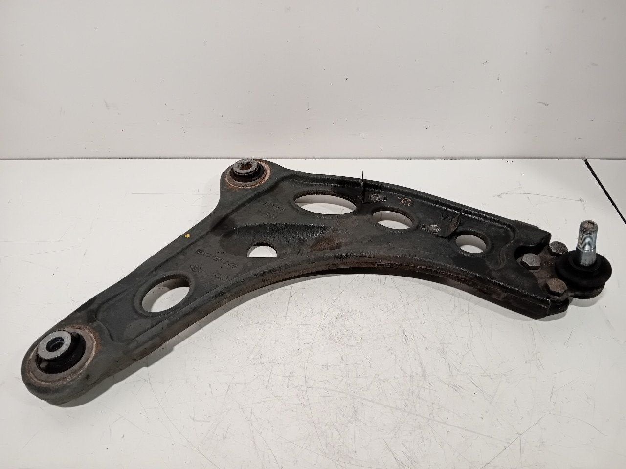 Draagarm rechts voor Renault Trafic, Onderdelen@venauto.nl, Van der Ven Autorecycling B.V., Gebruikt, Ettenseweg 76, 4706 PB Roosendaal, The Netherlands