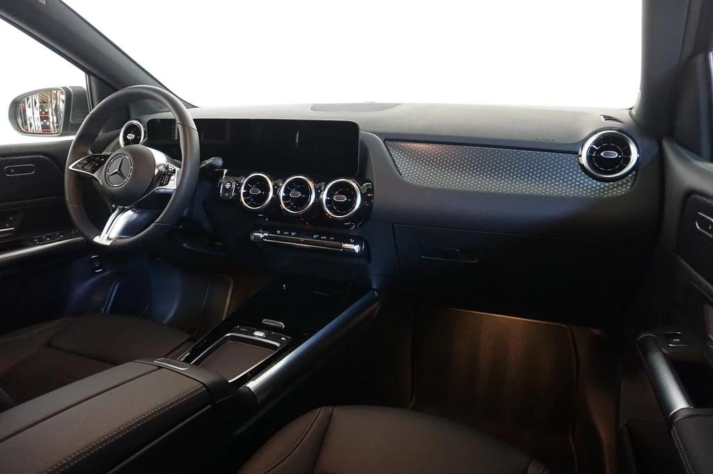 Mercedes-Benz B-CLASS 200 d (automatique), Autos, Mercedes-Benz, Argent ou Gris, Achat, Entreprise, Carnet d'entretien