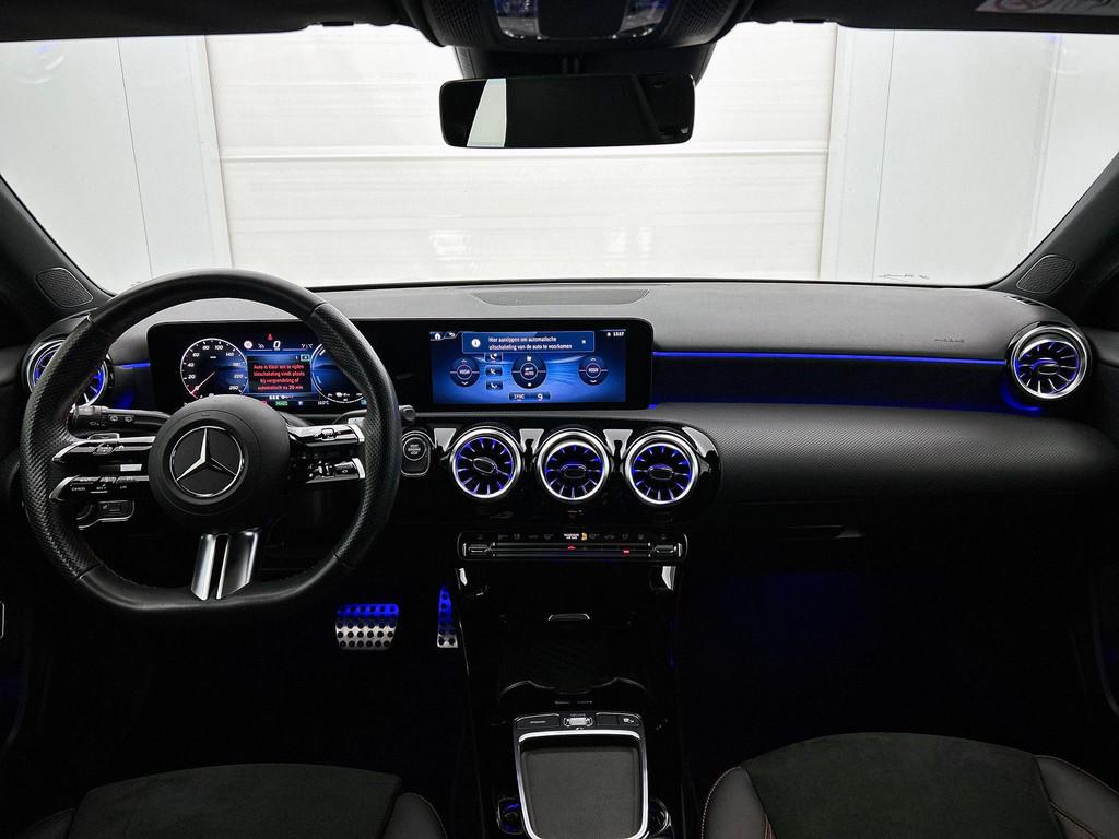 Mercedes-Benz A-Klasse 250 e Hatchback AMG Line Verwarmde Ze, Stof, Gebruikt, https://public.car-pass.be/vhr/81834a26-9cf1-4596-90e6-1acf7f1a84c9
