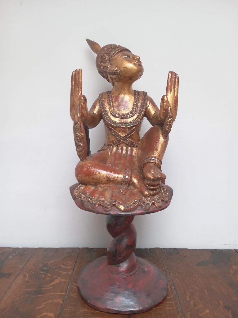 Statue représentant un Lokanat, Envoi