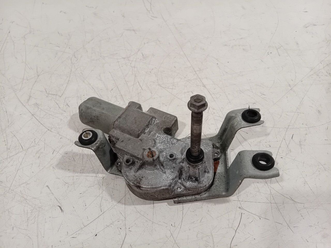 Ruitenwissermotor achter Mercedes-Benz GLB, Onderdelen@venauto.nl, Van der Ven Autorecycling B.V., Ettenseweg 76, 4706 PB Roosendaal, The Netherlands