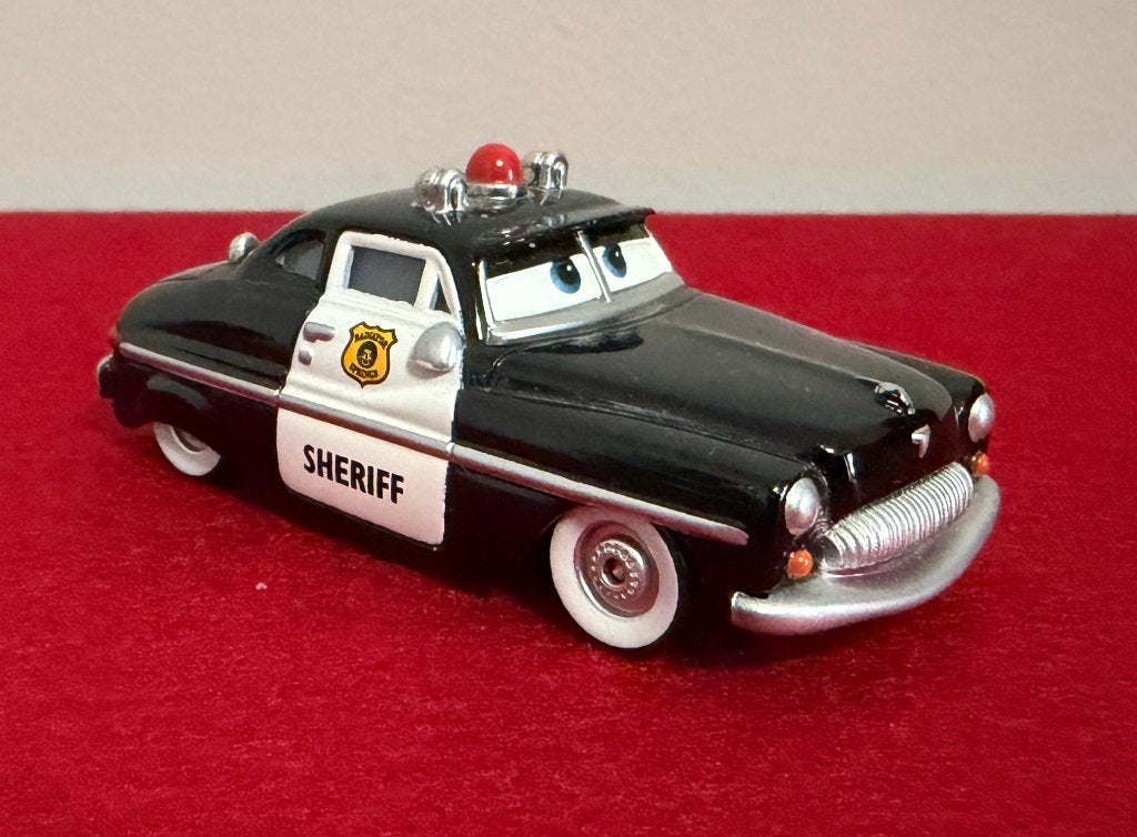 Disney Cars Sheriff DieCast 1:55, Enlèvement ou Envoi, Neuf, Voiture