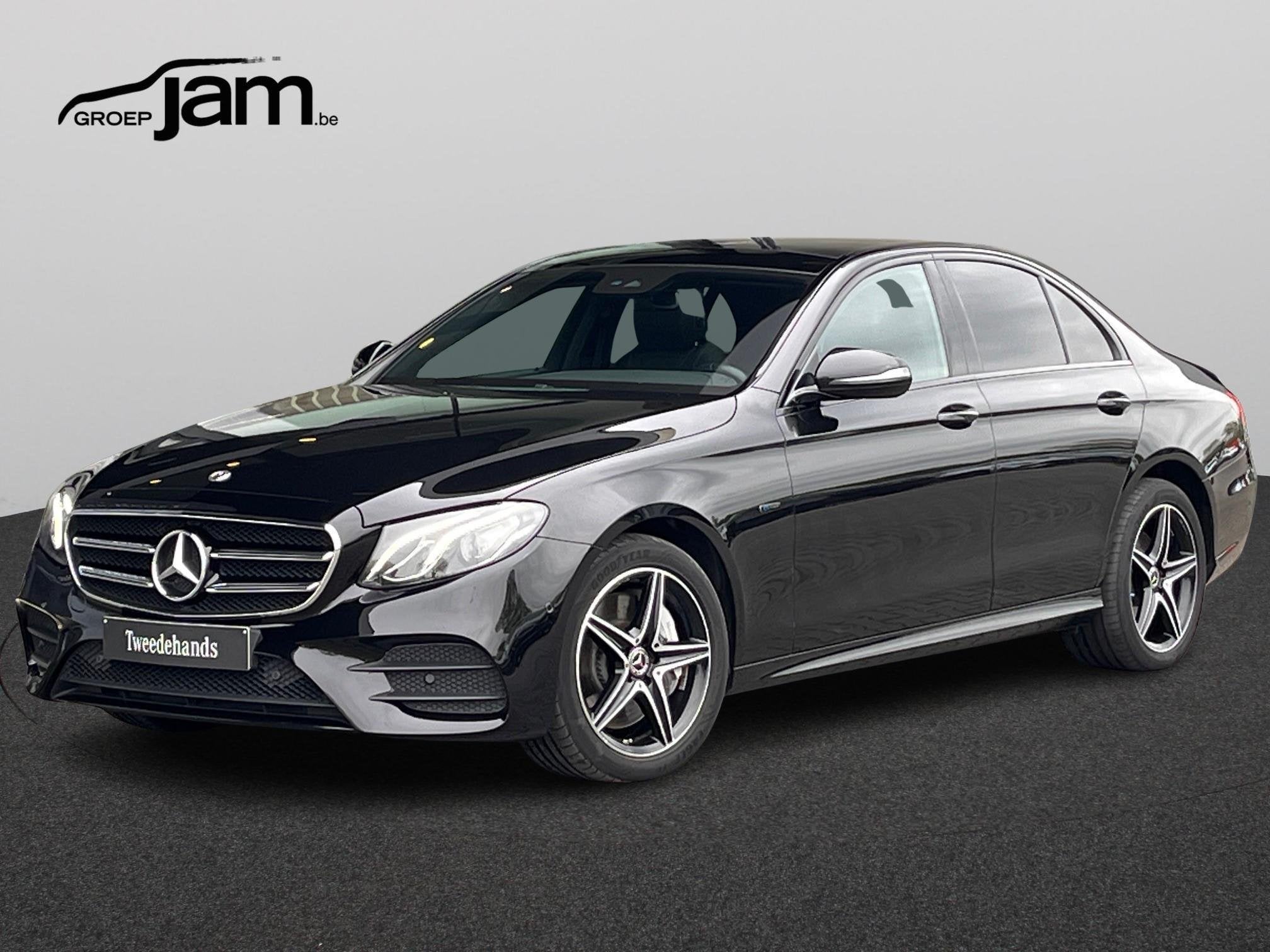 Mercedes-Benz E-Klasse Berline 300 de AMG/Pano, Autos, Hybride rechargeable, Automatique, Tissu, https://public.car-pass.be/vhr/45bb657f-0275-4446-a732-bcb7f11243ac