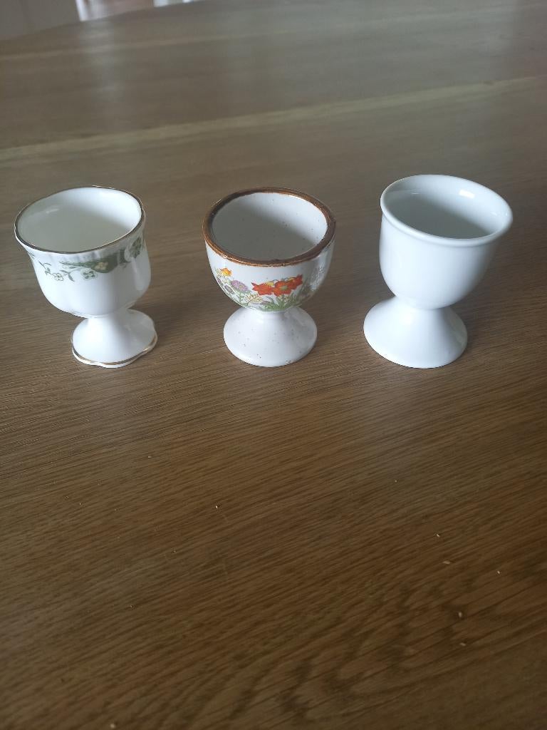 3 eiren doppen, Ophalen, Zo goed als nieuw, Porselein, Overige typen