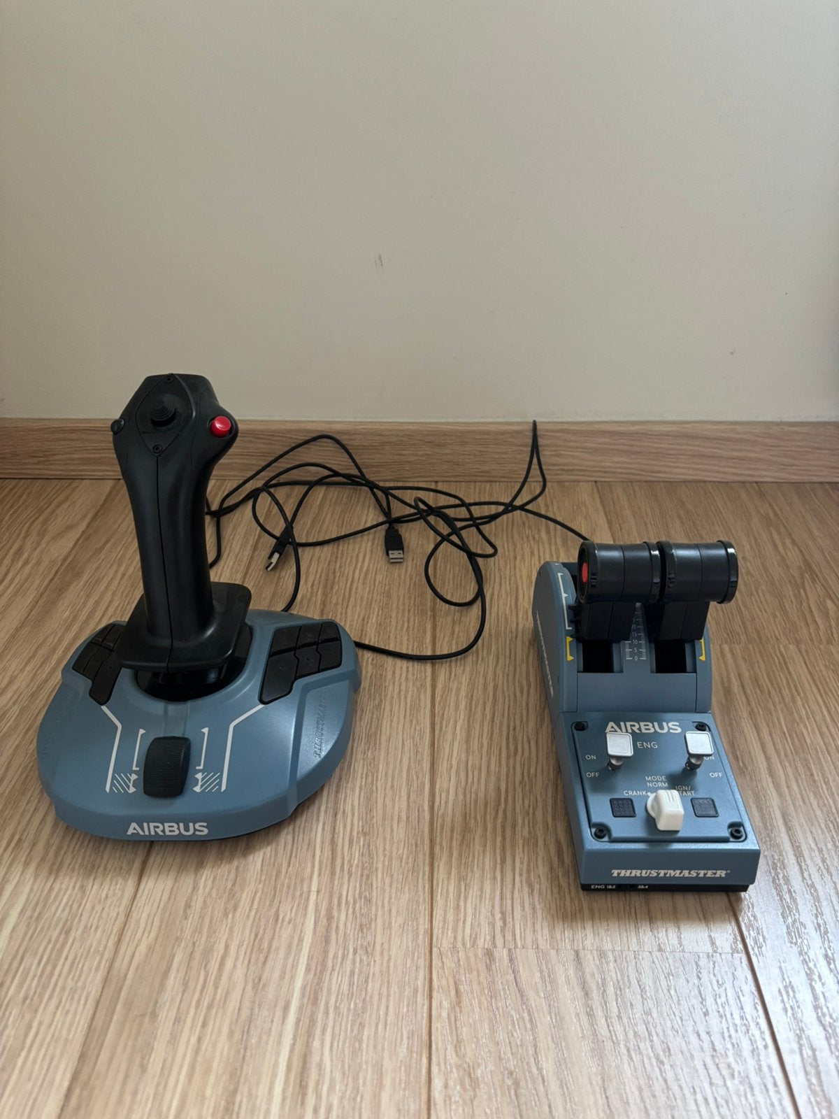 TCA Airbus Edition Sidestick + TCA Quadrant Édition Airbus, Enlèvement ou Envoi, Comme neuf