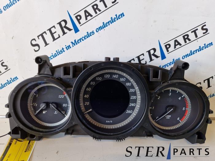 Compteur kilométrique KM d'un Mercedes C-Klasse, 3 mois de garantie, Utilisé, -, -