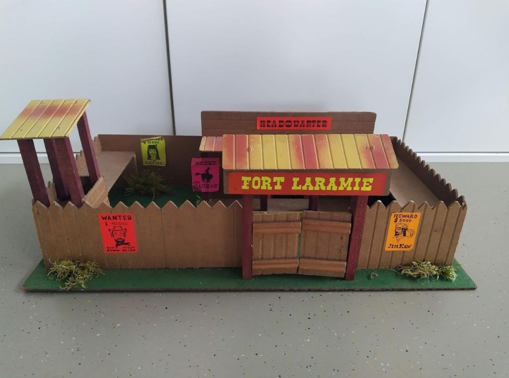 Starlux Fort occidental en bois vintage - Fort Laramie, Enlèvement ou Envoi