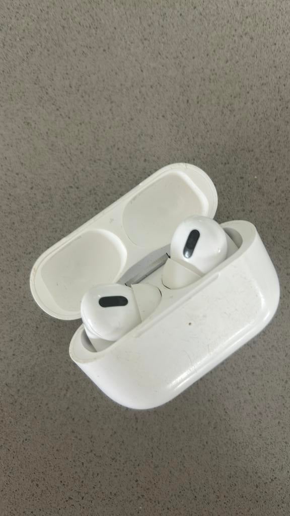 Air pods pro, Ophalen of Verzenden, Zo goed als nieuw