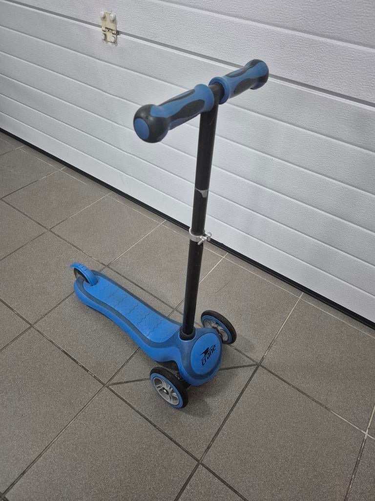 Blauwe step crane, met 3 wielen, Ophalen of Verzenden, Zo goed als nieuw