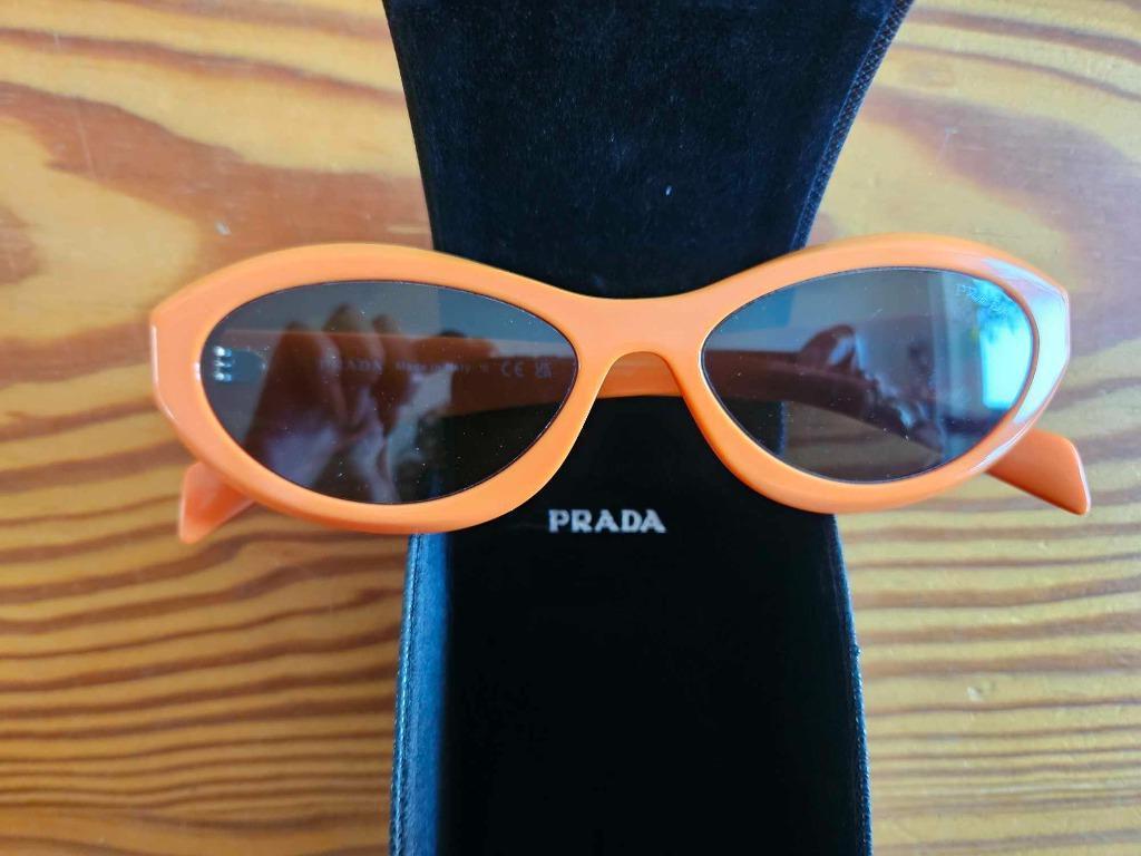 Zonnebril Prada, Handtassen en Accessoires, Ophalen, Zonnebril, Prada, Oranje