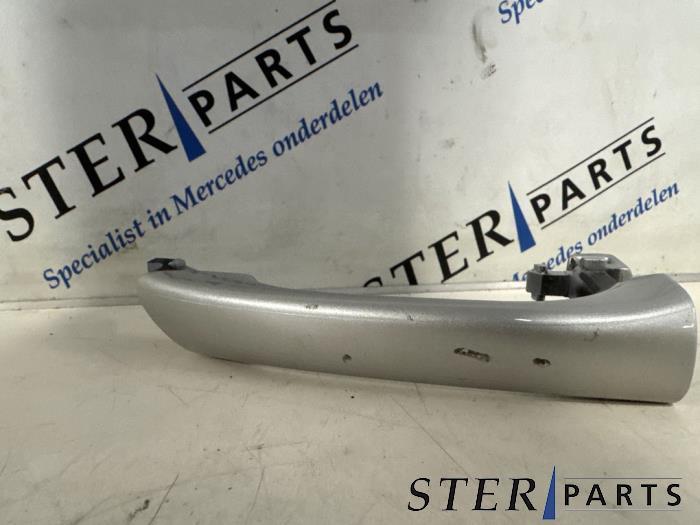 Poignée portière 4portes arrière droite d'un Mercedes C-K, 3 mois de garantie, Utilisé, -, -