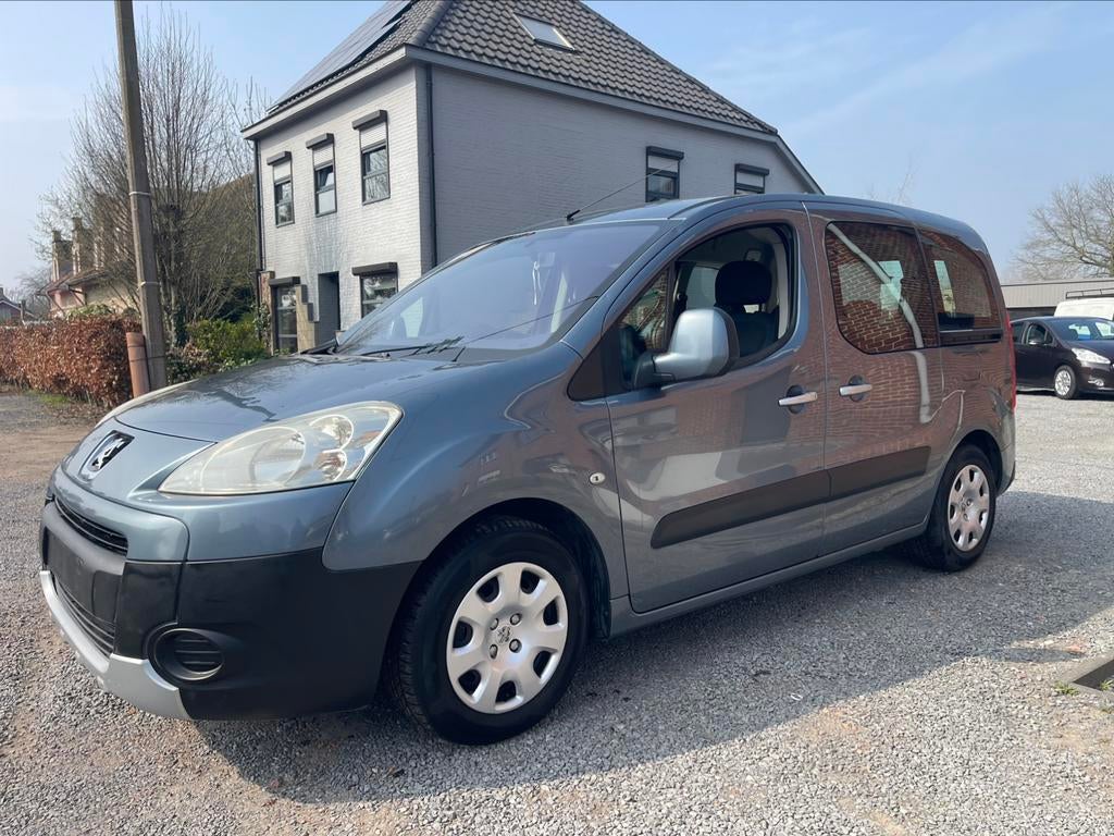 Peugeot Partner Tepee1.6 HDI ,Airco,ParkeerSensoren,, Monovolume, 4 cilinders, 5 deurs, Particulier