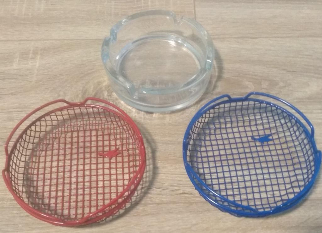2 supports rmétalliques pour cendrier, Enlèvement ou Envoi