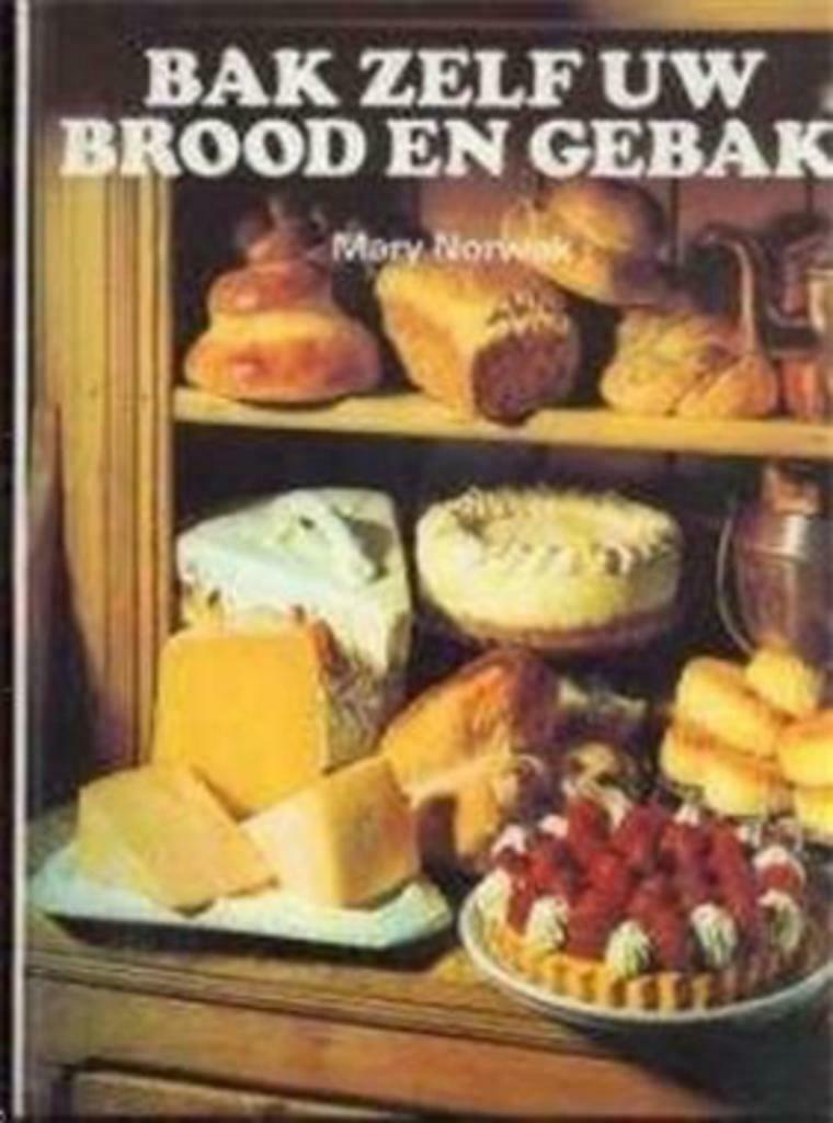 Bak zelf uw brood en gebak, Mary Norwak, Boeken, Ophalen of Verzenden, Gelezen, Taart, Gebak en Desserts