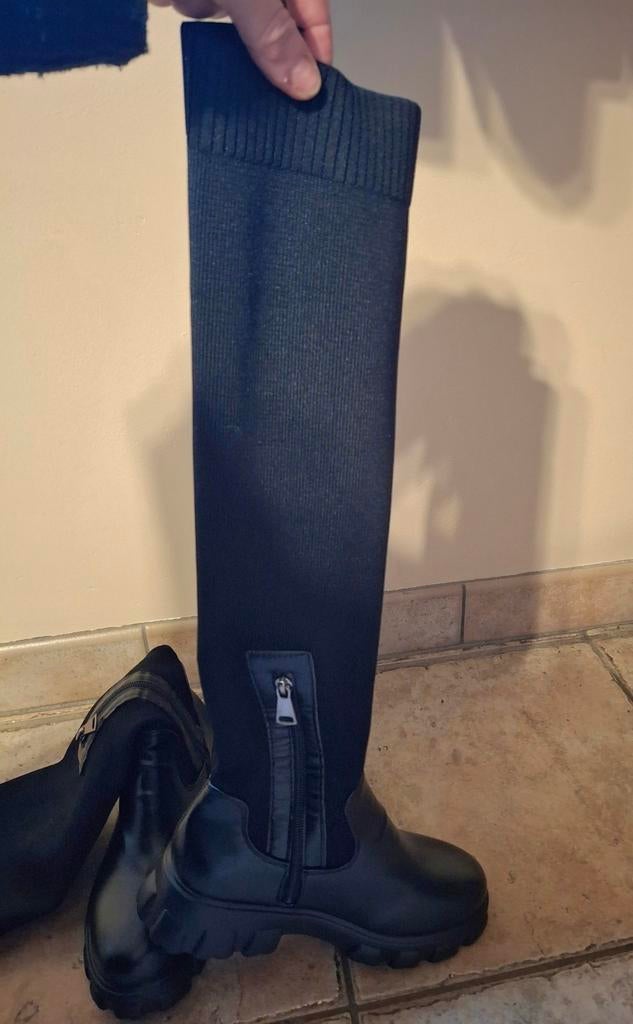 Overknee laarzen zwart met rekband maat 37 NIEUW, Ophalen of Verzenden, Nieuw, Zwart