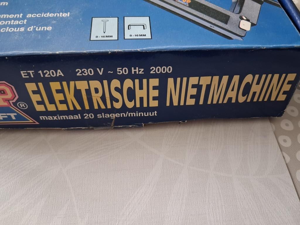Nietjes machine, Ophalen
