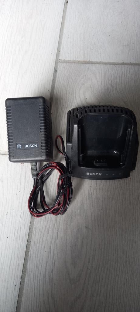 police radio chargeur bosch LG11S, Enlèvement ou Envoi
