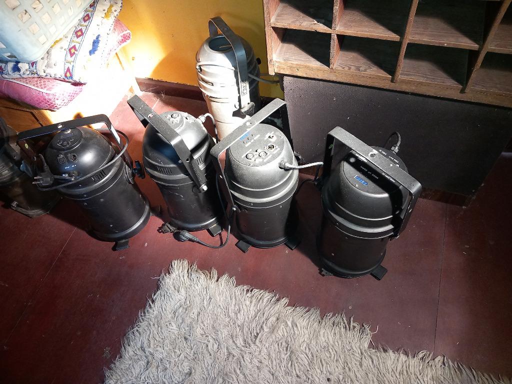 2 showtec triled PAR 64, Musique & Instruments, Enlèvement ou Envoi, Utilisé, Lumières