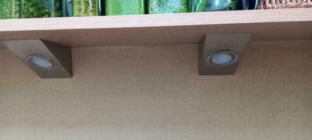 GEZOCHT : identieke onderbouwlichtspot Gamma, Enlèvement ou Envoi, Spot encastrable ou Spot mural