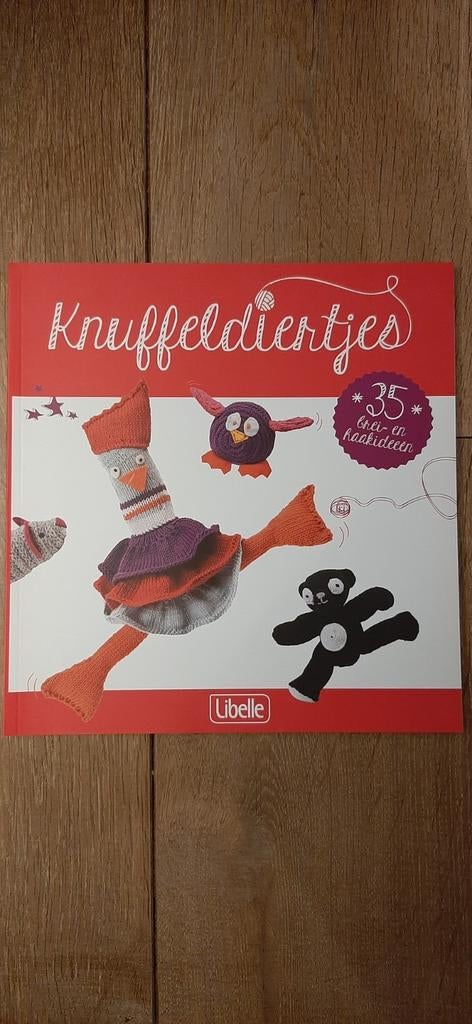 Knuffeldiertjes - 35 brei- en haakideeën, Ophalen of Verzenden, Zo goed als nieuw
